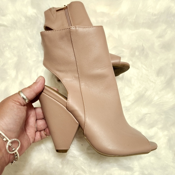 Bamboo/ Pink Mauve Open Toe Booties - Picture 3 of 7